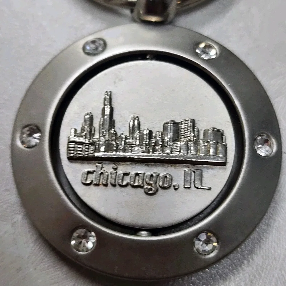 Chicago The Windy City Spinner Key Rhinestones Silver Spinning Key Chain